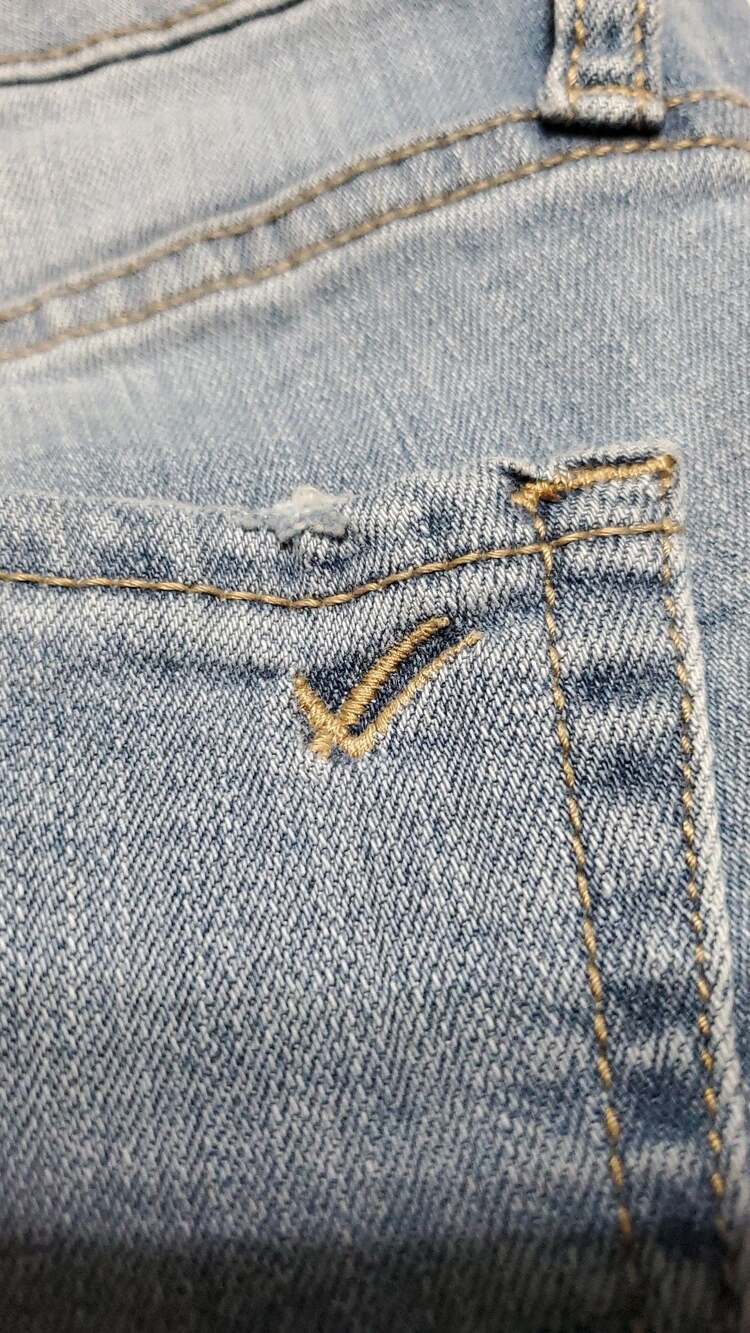 William Rast Highrise Slim Straight Jeans Light Wash Size 29 - Picture 7 of 7